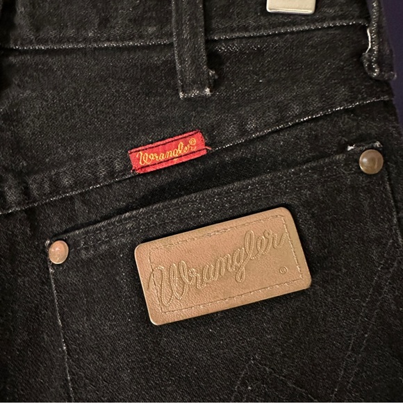 Vintage Wrangler Cut Offs - Picture 3 of 4